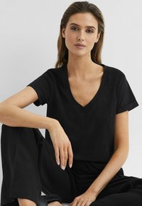Reiss REGULAR FIT - LUANA czarny