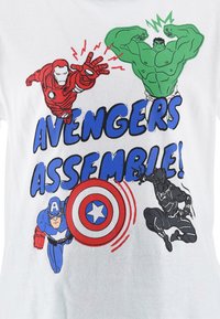 White t-shirt with colorful graphic featuring Avengers characters: Iron Man, Hulk, Captain America, and Black Panther, with "AVENGERS ASSEMBLE!" text.