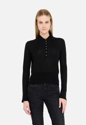 Polo a maniche lunghe nero con colletto, dotato di una pattina con bottoni e una vita aderente, realizzato in un materiale knit leggero.