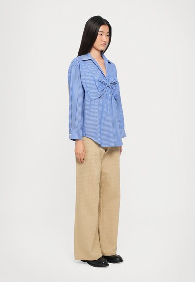 sandro CHEMISE - Hemdbluse - bleu/blanc