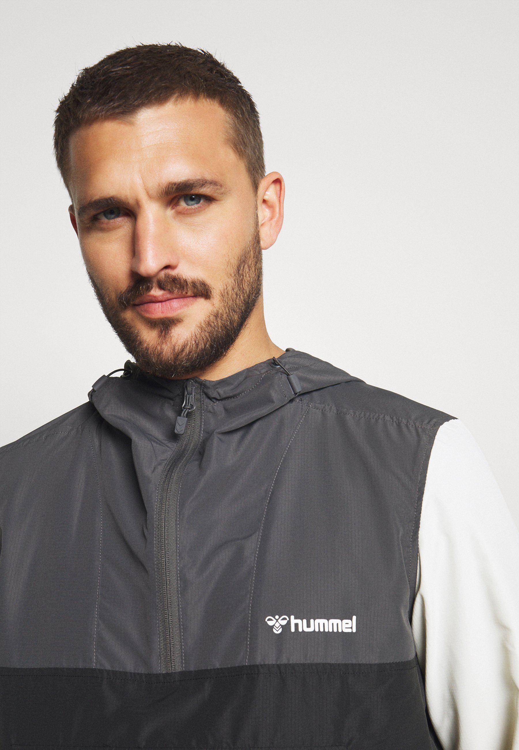 hummel akello