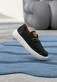 Επιλέχθηκε, navy