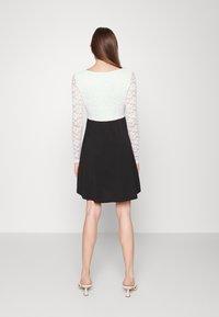 VILA VIKALILA DOLL DRESS - Vestido de malha - optical snow/black