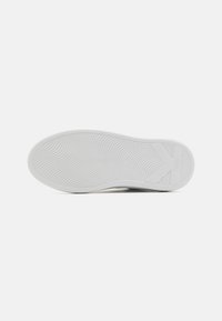 KARL LAGERFELD KAPRI ZIP LO LACE - Zapatillas - white/silver