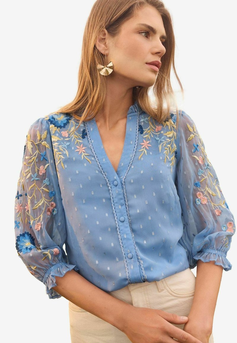 Ruffle Trausers Roses Love & Roses RUFFLE V NECK 3/4 SLEEVE - REGULAR FIT - Camicia - blue ...