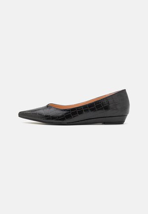 Ballet pumps - black