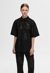 SLFKAROLA OVERSIZE SHIRT - Blouse - black
