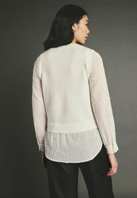 Next REGULAR FIT SPARKLE SEQUIN LAYER  - Svetrík - ecru white
