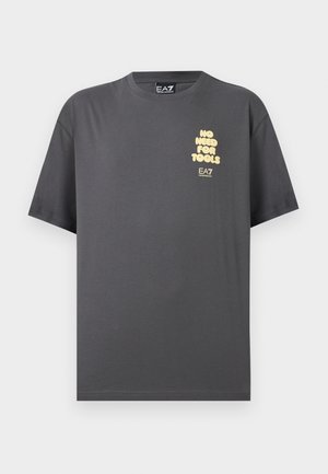 TRAIN GRAPHIC SERIES TEE SPORTS UNISEX - Nyomott mintás póló - gray