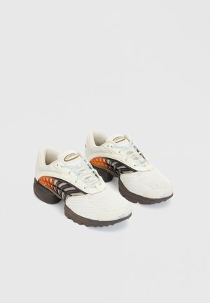 adidas Originals, CLIMACOOL 2 UNISEX - Маратонки - cream white/brown oxide/dark brown