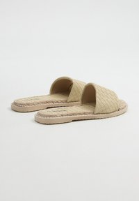 INSIDE Chanclas de baño - beige