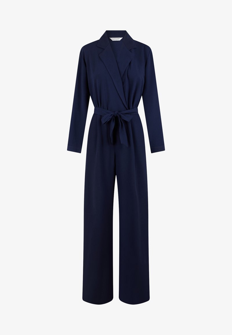 Combinaison bleu marine à manches longues, jambes larges, col à revers et ceinture en tissu nouée à la taille.