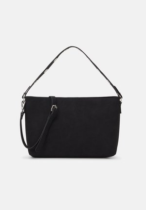 Mustuhallist nubukist käekott, millel on eemaldatav rihm, millel on print, ristkülikukujuline kuju ja sile tekstuur. Hõbedased aksessuaarid kaunistavad.