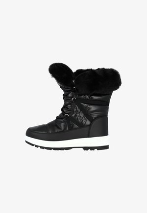 Schwarzer isolierter Schneestiefel mit Kunstfellbesatz, runder Zehenpartie, dicker weißer Sohle und schwarzen strukturierten Akzenten, ausgestattet mit Metallösen und elastischen Schnürsenkeln.