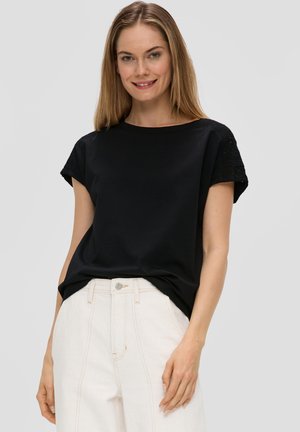 - T-shirt z nadrukiem