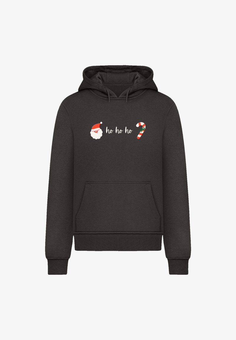 Schwarzer Hoodie mit einer vorderen Kängurutasche, Zugbändern und dem aufgedruckten Text "ho ho ho" zusammen mit einem Santa-Gesicht und einem Zuckerstangen.