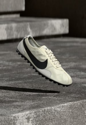 Nike Sportswear, MOON SHOE OG - Αθλητικά παπούτσια - sail/black
