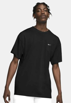 Basic T-shirt - black white