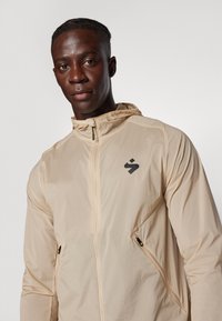 Sweet Protection HUNTER HOODED JACKET - Neperpučiamoji striukė - tusken