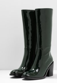 Jeffrey Campbell Kozaki na obcasie