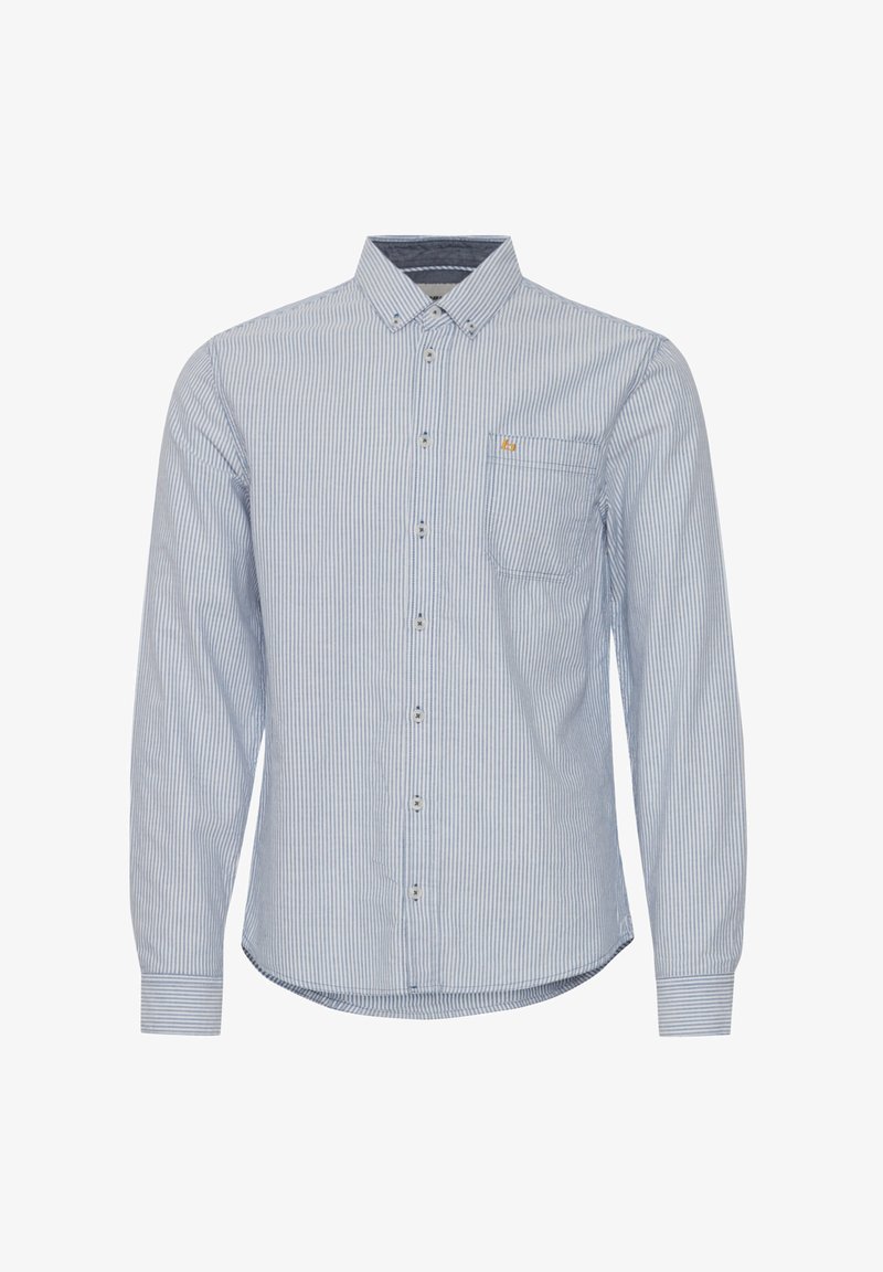 Gestreepte lange mouwen blouse in lichtblauw en wit, met knopen aan de voorkant, één borstzak en een ronde onderrand. Het materiaal lijkt lichtgewicht en ademend.