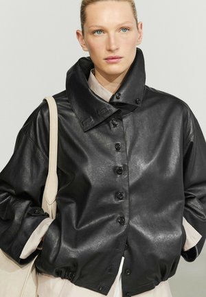 Massimo Dutti, Bomberjacke - black