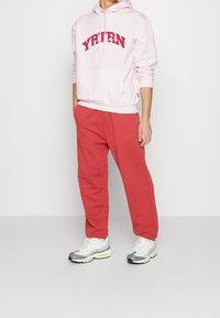 YOURTURN Jersey con capucha - pink