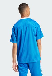 adidas Originals ADICOLOR - Marškinėliai su spaudiniu - bluebird white