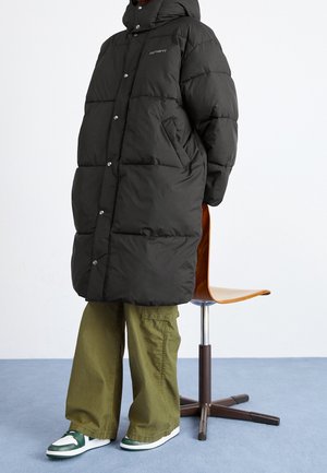 Abrigo de invierno - black