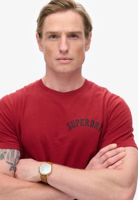 Superdry & Co TATTOO GRAPHIC  - Camiseta estampada - winery red