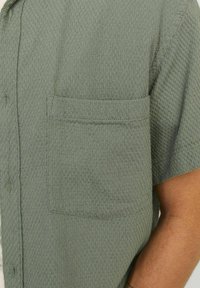 Jack & Jones RELAXED FIT   - Hemd - laurel wreath
