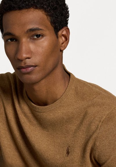 Polo Ralph Lauren WOOL CREWNECK SWEATER - Pullover - latte brown heather