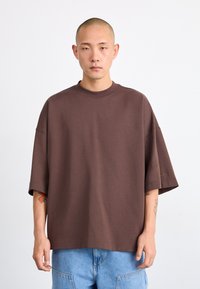 Nike Sportswear TECH FLEECE - Paprasti marškinėliai - baroque brown