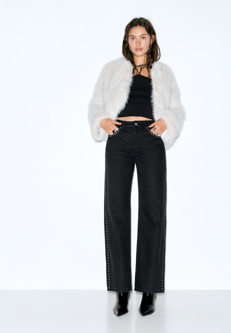 PULL&BEAR - Jeansy Dzwony