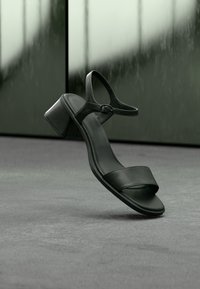 Sélectionné, black