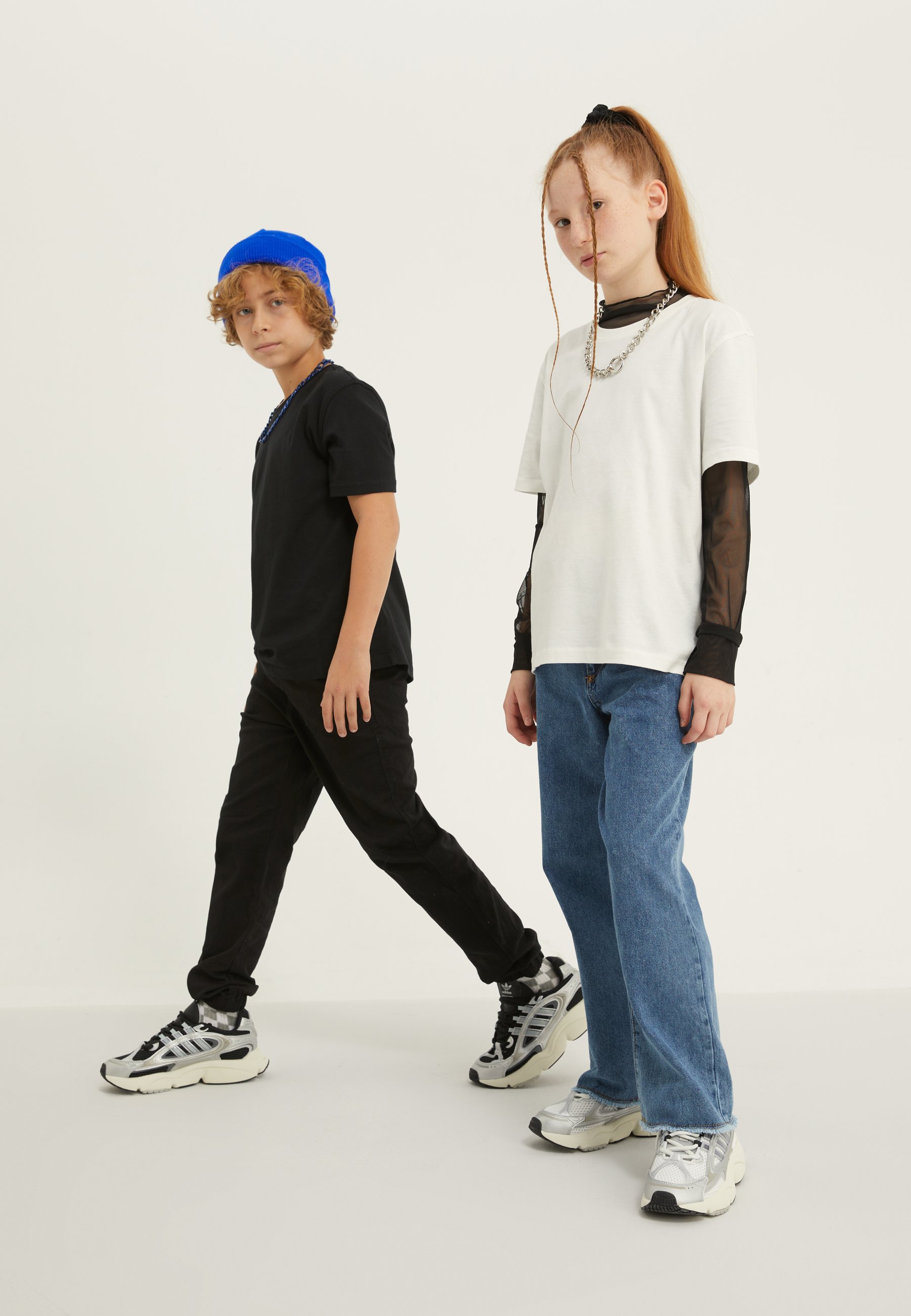 T-shirt Enfant Urban Backwoods Run Free - 100% Coton, Coupe Classique, Impression Qualité - Noir, Taille 8 Ans