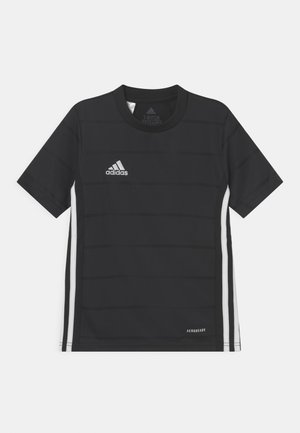 Maillot noir à manches courtes, avec des rayures horizontales, des accents latéraux blancs et un logo Adidas. Fabriqué en matériau AEROREADY évacuant l'humidité.
