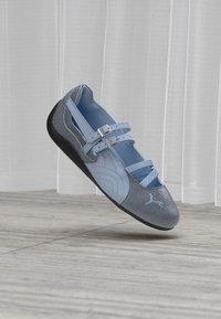 Επιλέχθηκε, snow mountain blue/black