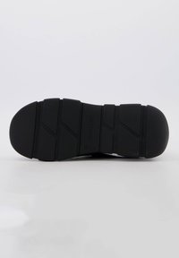 Marc Cain Vysoké tenisky - black