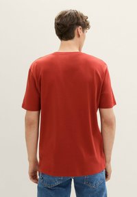 TOM TAILOR DENIM LOGO - T-shirts print - currant red