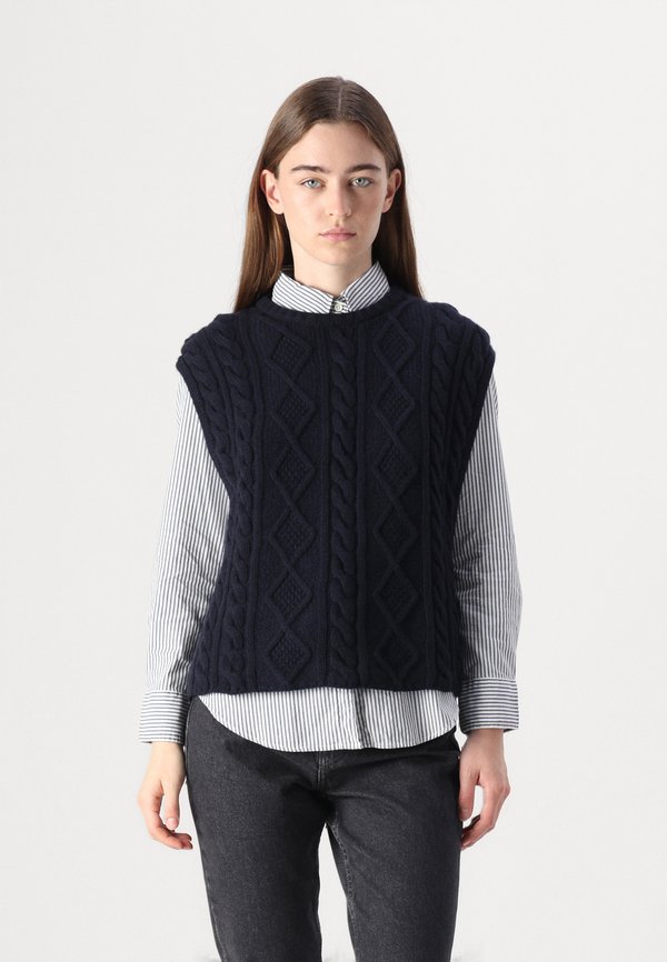 ARAN CABLE OVERSIZE TANK - Jumper
