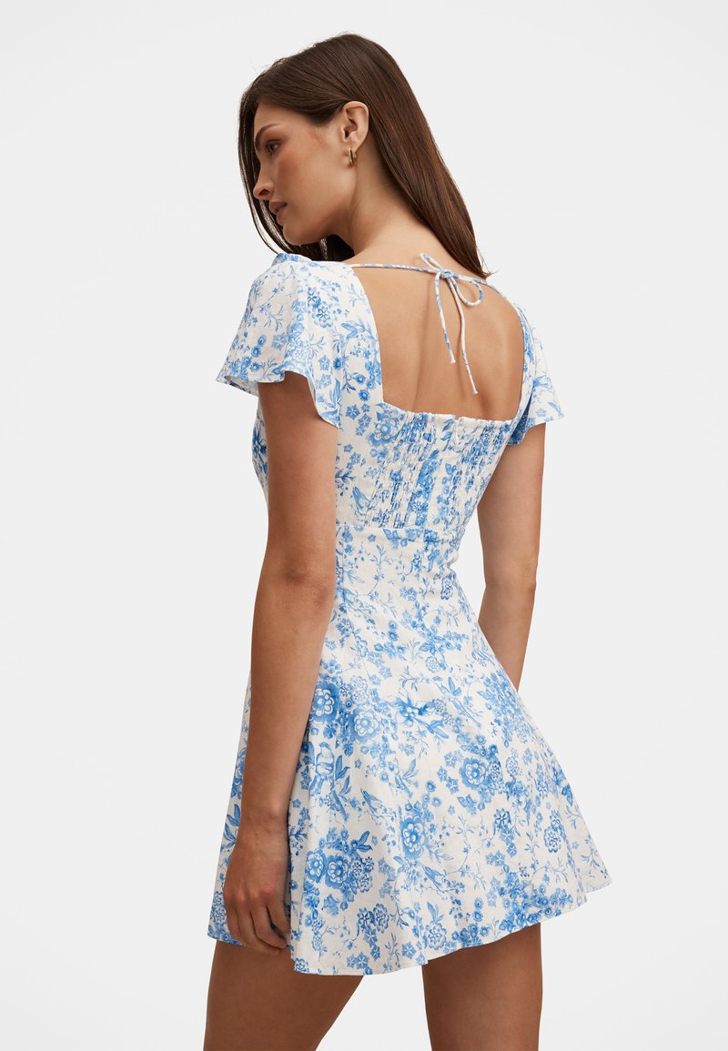 forever new floral mini dress Forever 21 Women's Chiffon Floral Print Mini Dress Black,