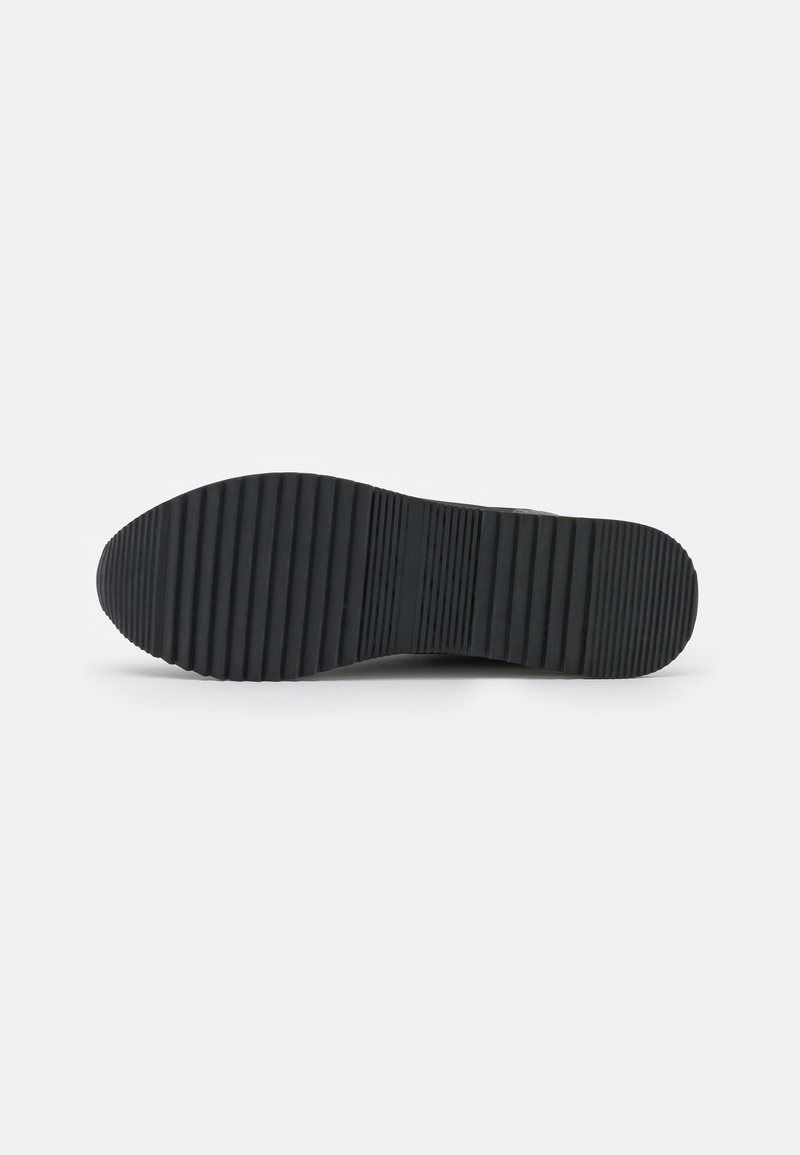 Damen Sneaker low | MICHAEL Michael Kors MONIQUE TRAINER Sneaker low brown/braun - ZG49230 Damen Sneaker low | MICHAEL Michael Kors MONIQUE TRAINER Sneaker low brown/braun - ZG49230