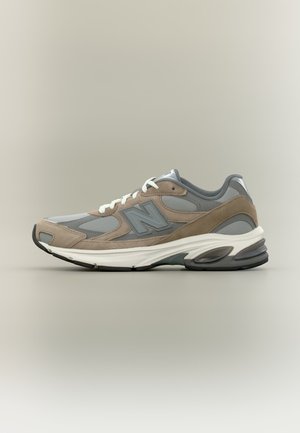 New Balance, U2010 UNISEX - Маратонки - mushroom/harbor grey