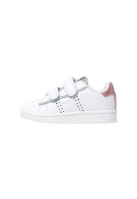 Sneaker bianche in pelle con due fasce adesive, motivo a stelle argentate, dettagli in glitter rosa e suola in gomma bianca texturizzata.
