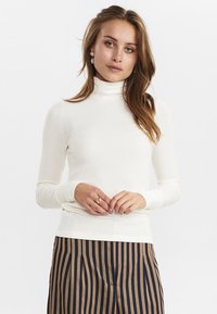 NUBOWIE ROLLNECK RIB - Stickad tröja - cloud dancer