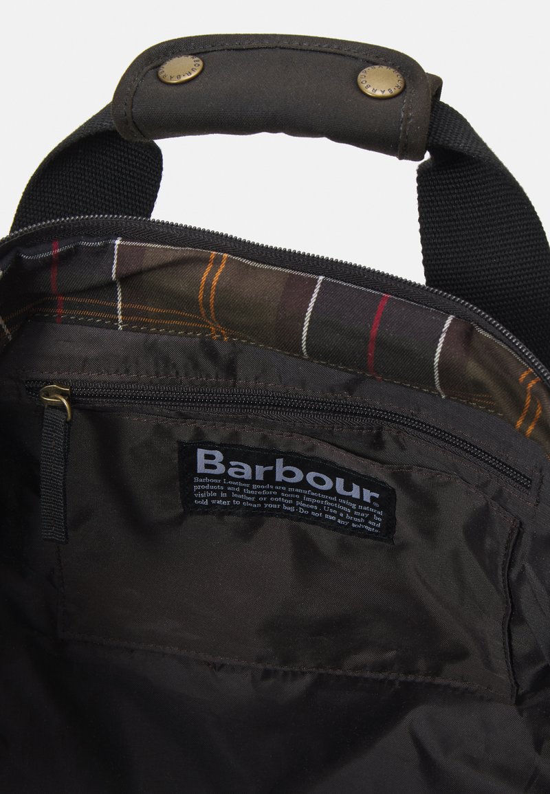 Barbour EXPLORER WAX DUFFLE UNISEX - Sports bag - olive - Zalando