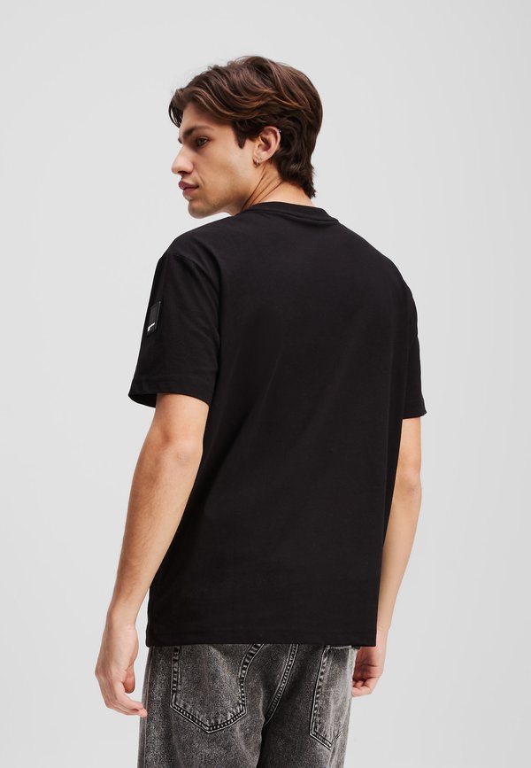 REG PATCH TEE - Basic T-shirt3