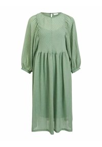 Světlezelené midi šaty s dlouhými nabíranými rukávy, jemnou vertikální pruhovanou texturou, kulatým výstřihem a nařaseným pasem.