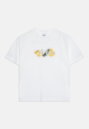 T-shirt en coton blanc avec le texte « ASPESI » dans un design éclaboussé usé, avec des accents jaunes et verts sur le devant.